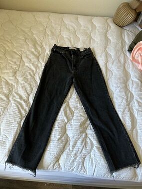 Abercrombie & Fitch Black Wide-Leg Raw-Hem Jeans